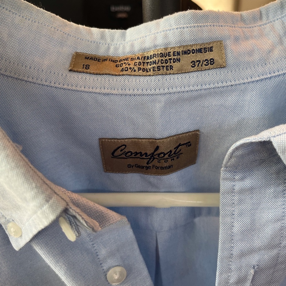 Button down - Picture 2 of 2